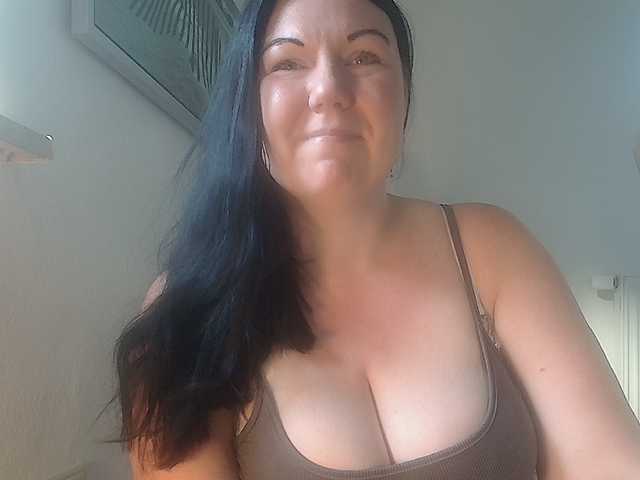 p6w-official live cam on BongaCams