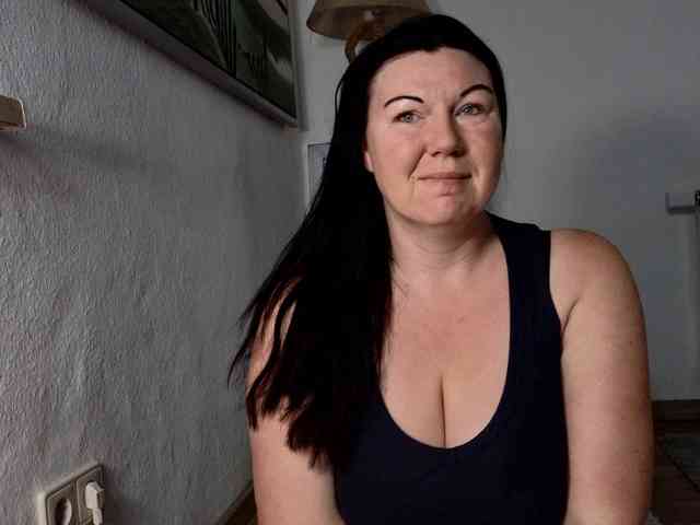 Model: p6w-official