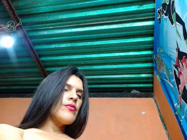 annyluna live cam on BongaCams