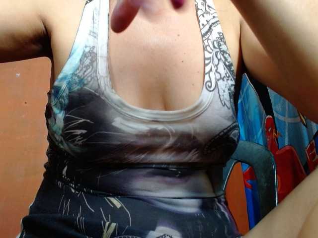 annyluna live cam on BongaCams