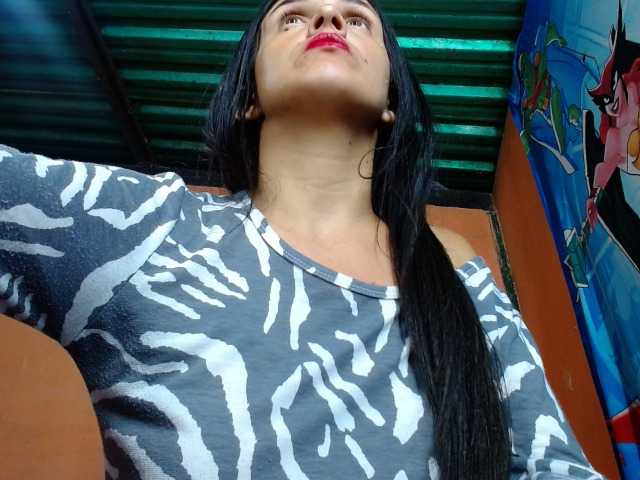 annyluna live cam on BongaCams