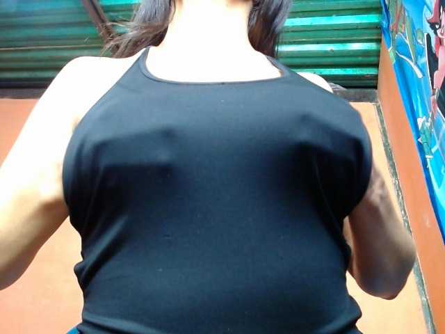 annyluna live cam on BongaCams