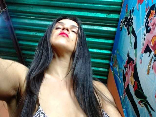 annyluna live cam on BongaCams