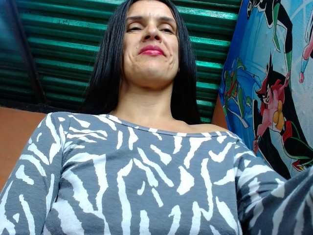 annyluna live cam on BongaCams