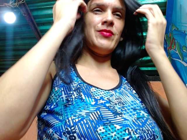 annyluna live cam on BongaCams