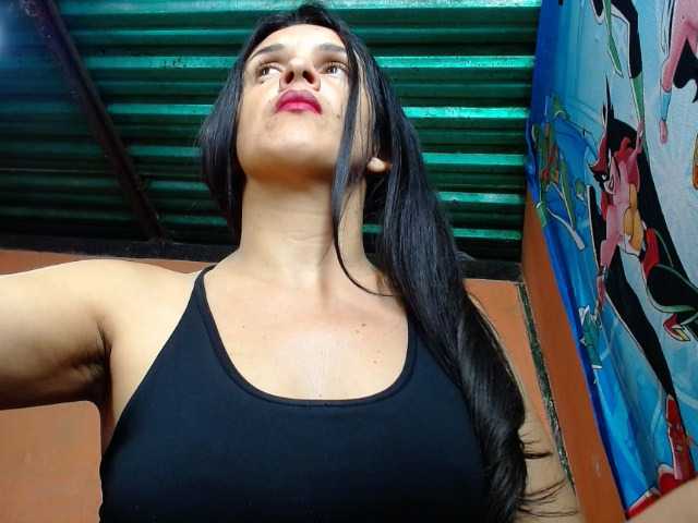 annyluna live cam on BongaCams
