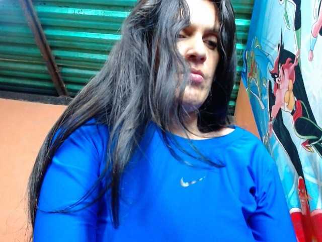 annyluna live cam on BongaCams