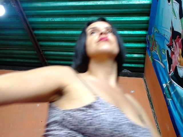 annyluna live cam on BongaCams