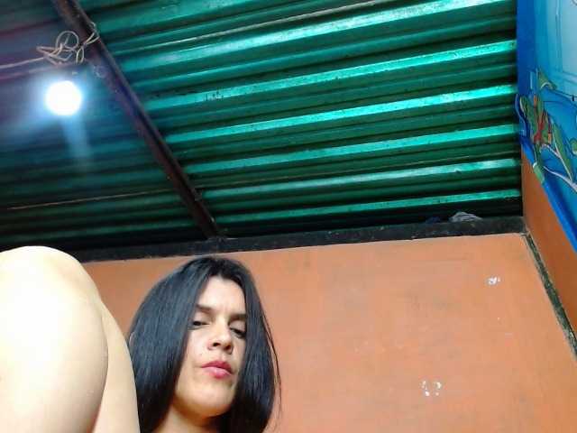 annyluna live cam on BongaCams