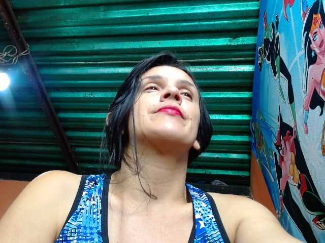 annyluna live cam on BongaCams