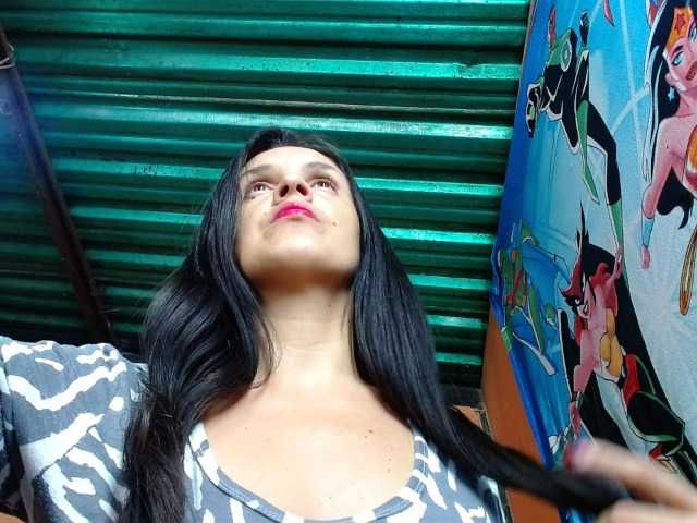 annyluna live cam on BongaCams