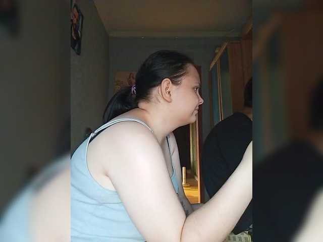 YourSweetPiggy live cam on UnifiedCams