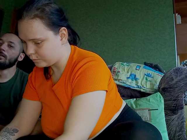 YourSweetPiggy's BongaCams show and profile