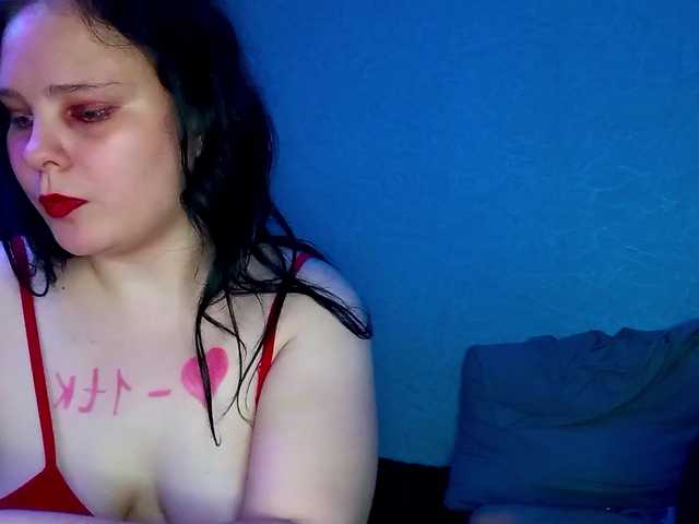 YourSweetPiggy live cam on BongaCams