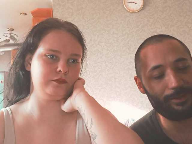 YourSweetPiggy live cam preview