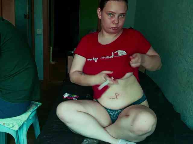 YourSweetPiggy webcam