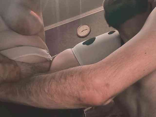 YourSweetPiggy webcam