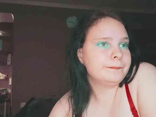 YourSweetPiggy webcam