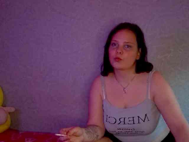 YourSweetPiggy webcam