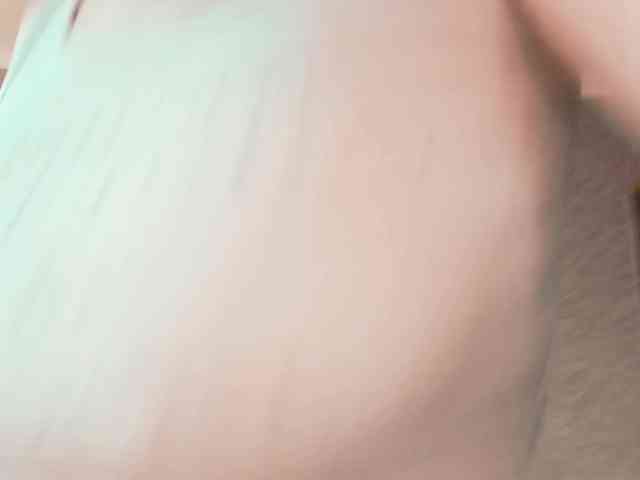 YourSweetPiggy webcam