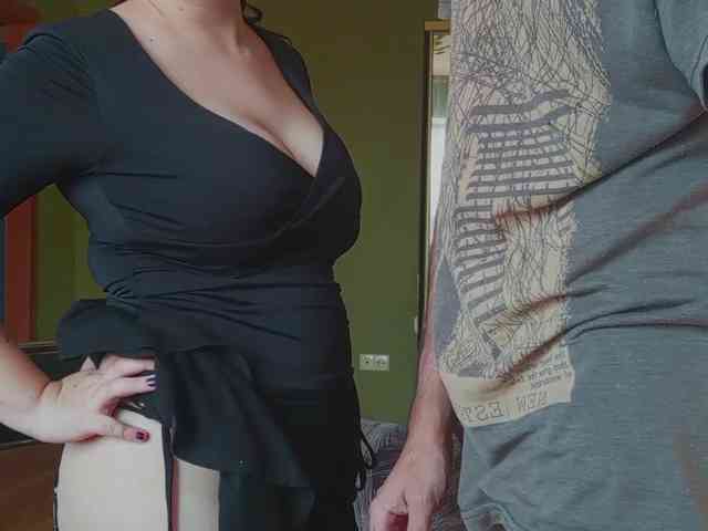 YourSweetPiggy webcam