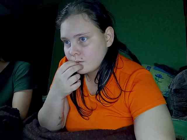 YourSweetPiggy webcam