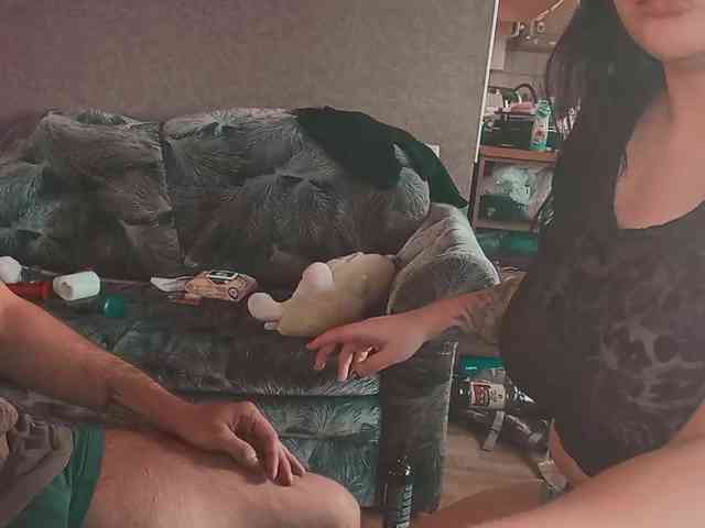 YourSweetPiggy webcam