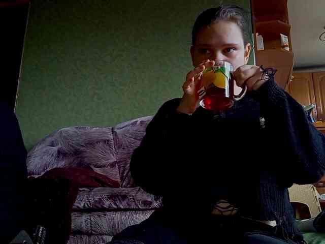 YourSweetPiggy webcam