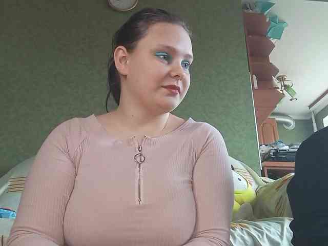 YourSweetPiggy webcam