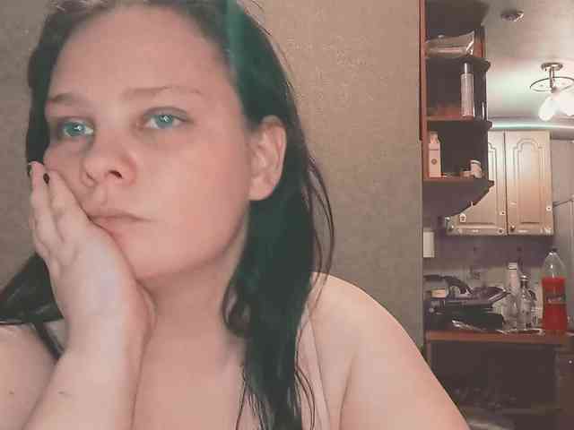 YourSweetPiggy webcam