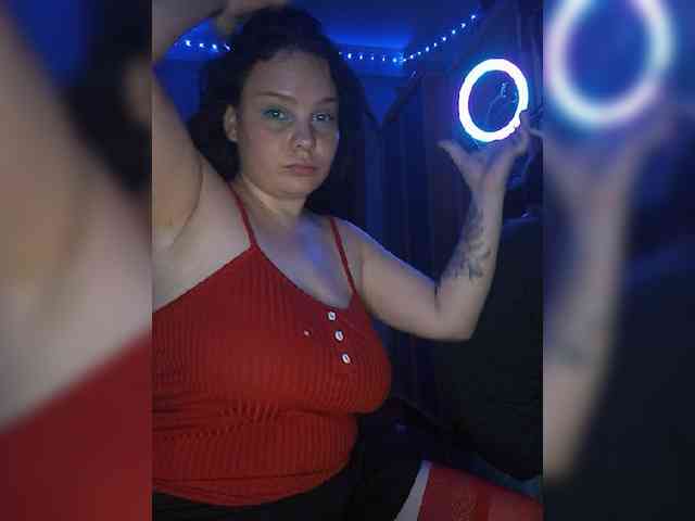 YourSweetPiggy webcam