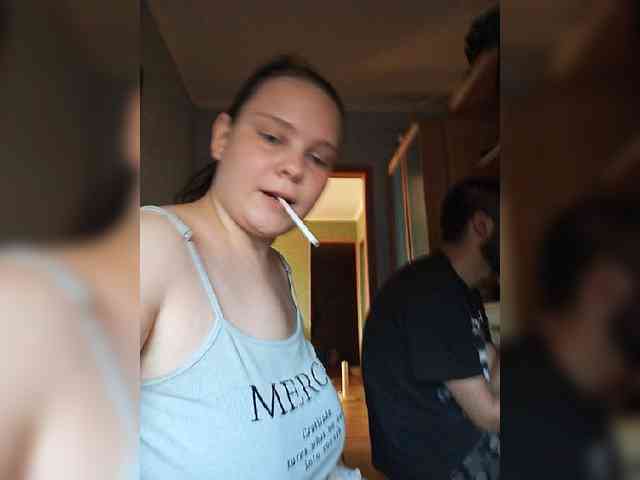 YourSweetPiggy webcam