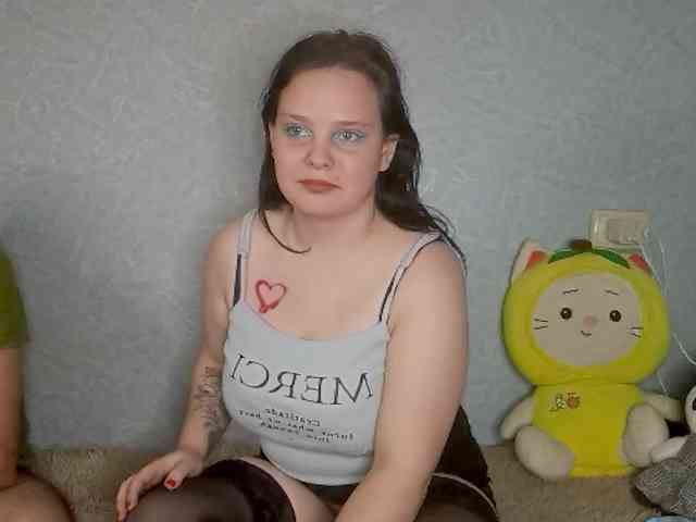 YourSweetPiggy webcam