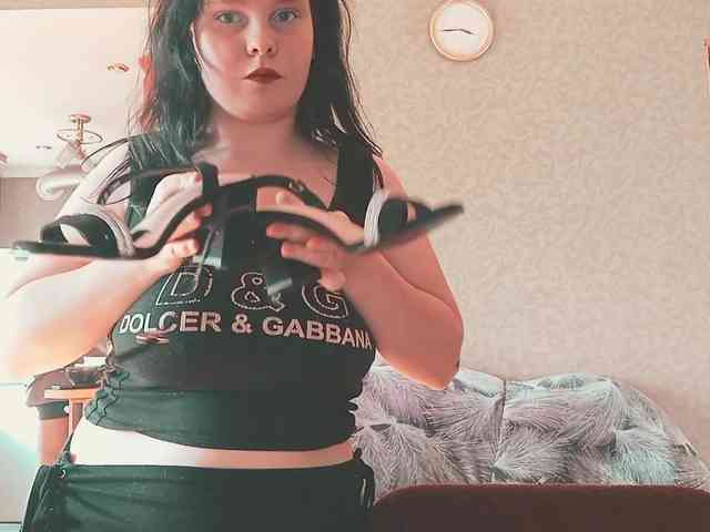 YourSweetPiggy webcam