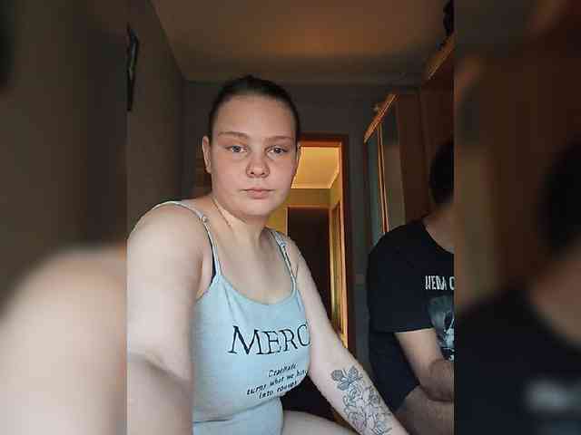 YourSweetPiggy webcam