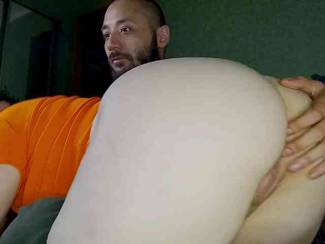 YourSweetPiggy webcam