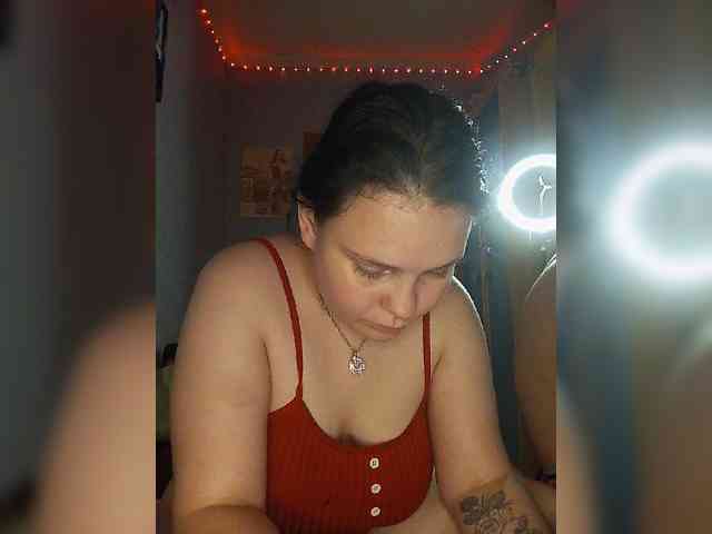 YourSweetPiggy webcam