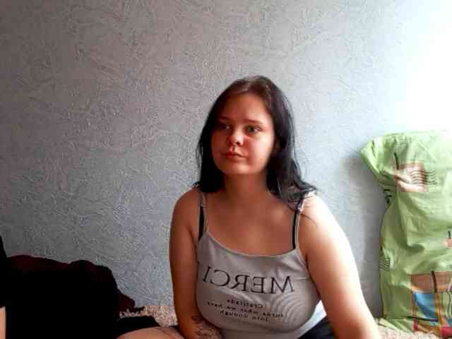 YourSweetPiggy webcam