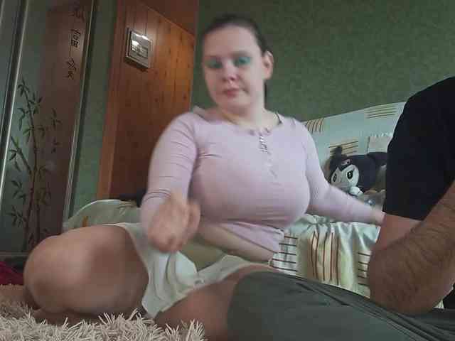 YourSweetPiggy webcam