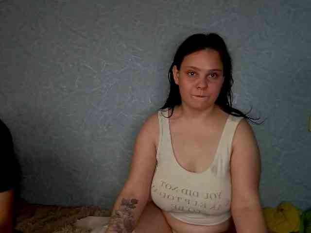 YourSweetPiggy webcam