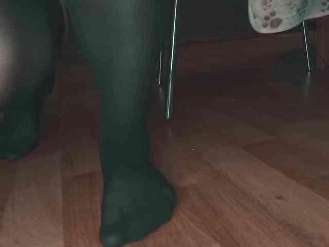 YourSweetPiggy webcam