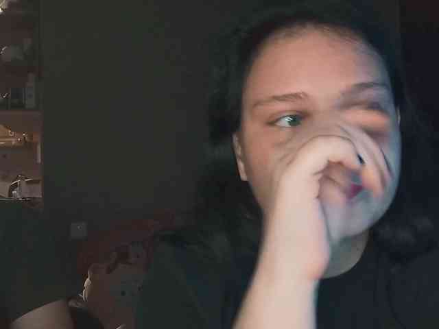 YourSweetPiggy webcam