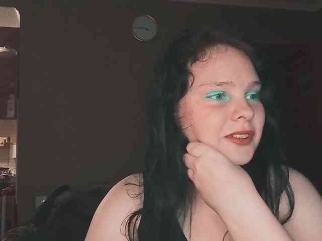 YourSweetPiggy webcam