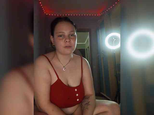 YourSweetPiggy webcam