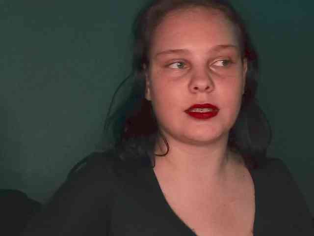 YourSweetPiggy webcam