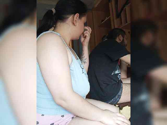 YourSweetPiggy webcam