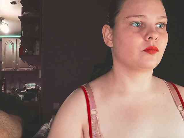 YourSweetPiggy webcam