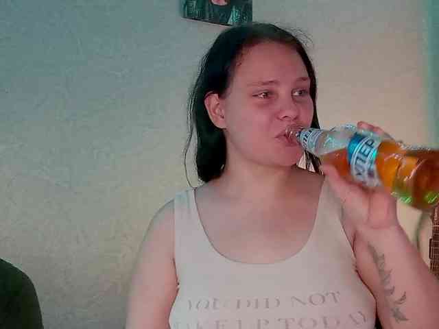 YourSweetPiggy webcam