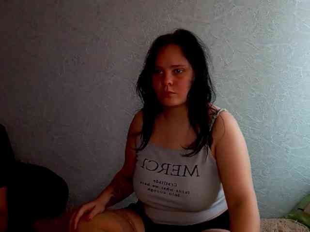 YourSweetPiggy webcam