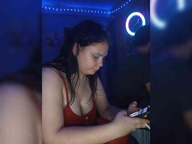 YourSweetPiggy webcam